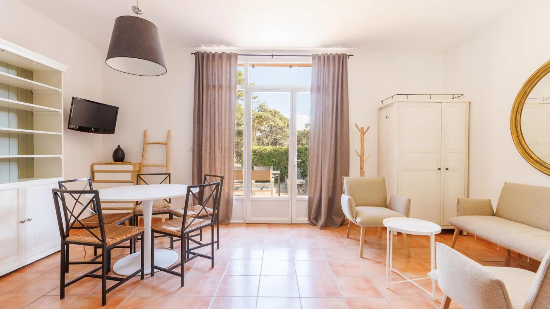 Le Domaine De La Mer - Appartements De Plage Dans Un Cadre Enchanteur Hyères Apartament