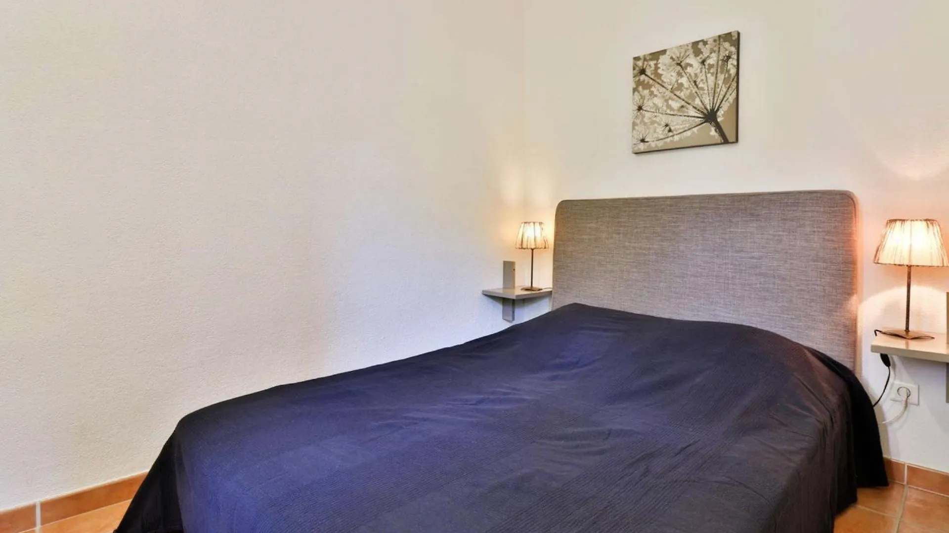 Le Domaine De La Mer - Appartements De Plage Dans Un Cadre Enchanteur Hyères 0*,  Francia