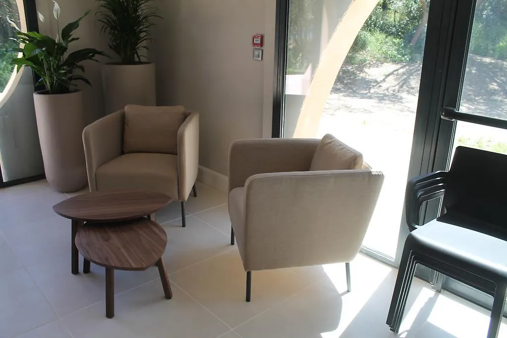 Le Domaine De La Mer - Appartements De Plage Dans Un Cadre Enchanteur Hyères