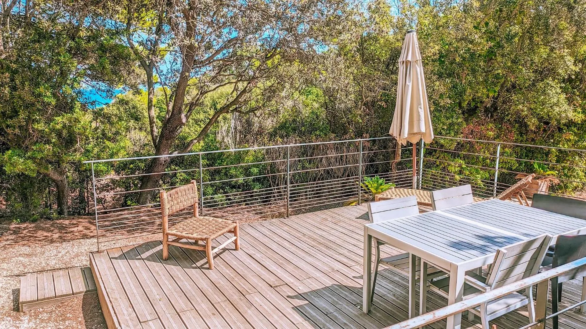 Domaine de la Mer - Les Pieds dans l'Eau Hyères 0*,  France